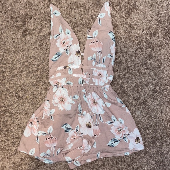 LA Hearts pink floral romper - Picture 2 of 2